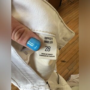 BDG Urban Outfitters Dipped V Wide Leg White Denim Jeans 28”